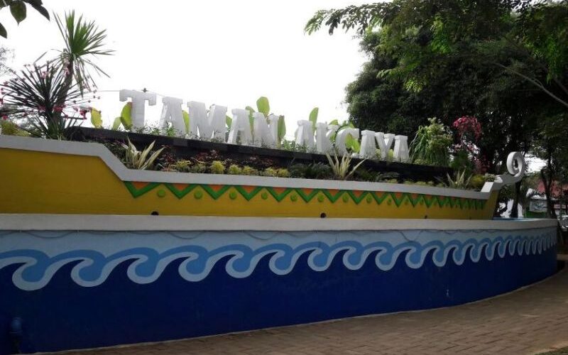 Taman Akcaya, Wisata Menarik di Kota Pontianak | CV. Rizky ...