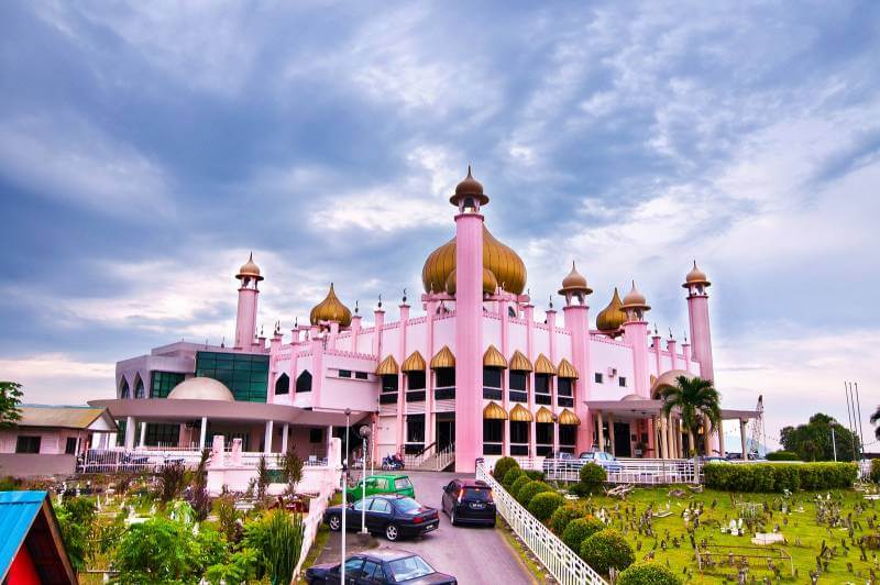 Masjid Agung Kuching, Bangunan Bersejarah Masyarakat Malaysia