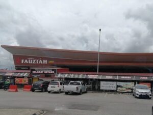 Kuliner Malaysia di Fauziah Food Court, Kuching Serawak